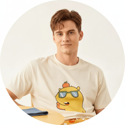 Circular portrait of Leo Sterling, a man with a relaxed smile, wearing the CARTUNE pure cotton pajama top against a clean bac